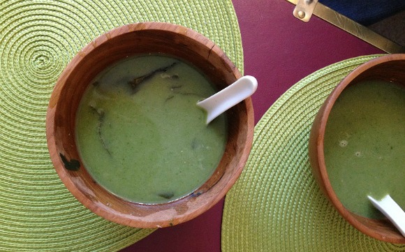 Quick and Healthy Green Miso Soup
