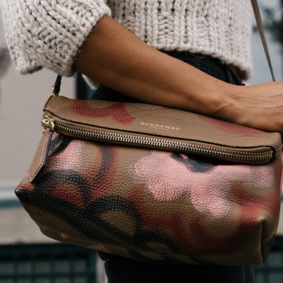 20 Items You Should Keep In Your Purse